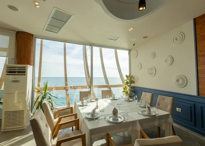 Ventus Harbor Hotel