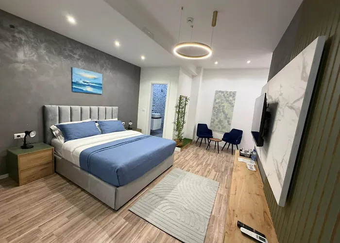 Peaky Hotel